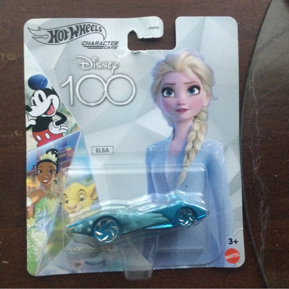 Disney 100 Elsa Blue Metallic Character Car hot wheels